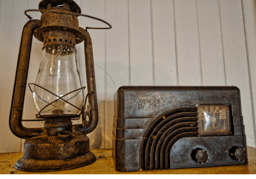 Pros and Cons of Collecting Antiques