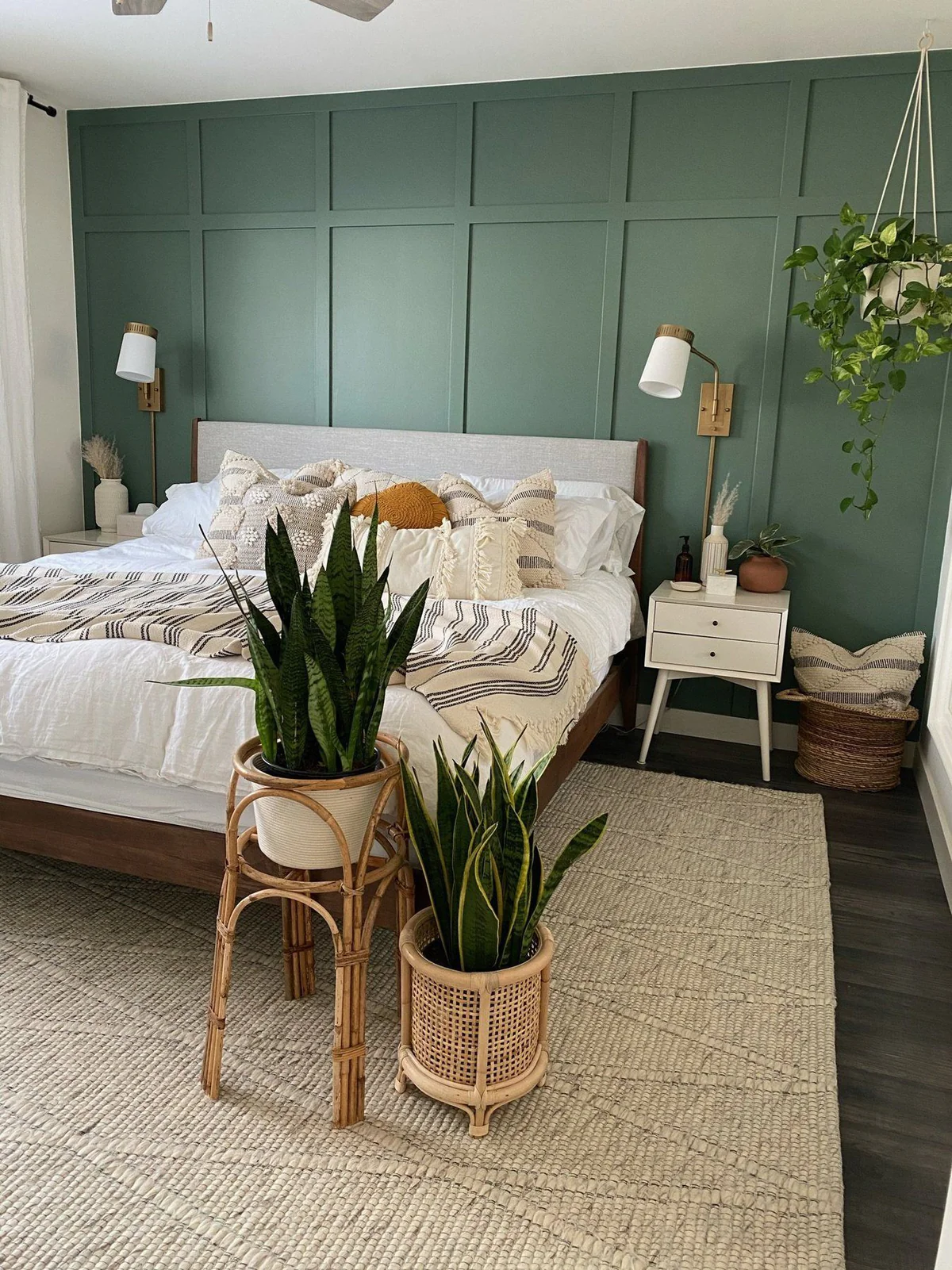 Sage Green: 18 Ideas for Decorating With the Soothing Hue