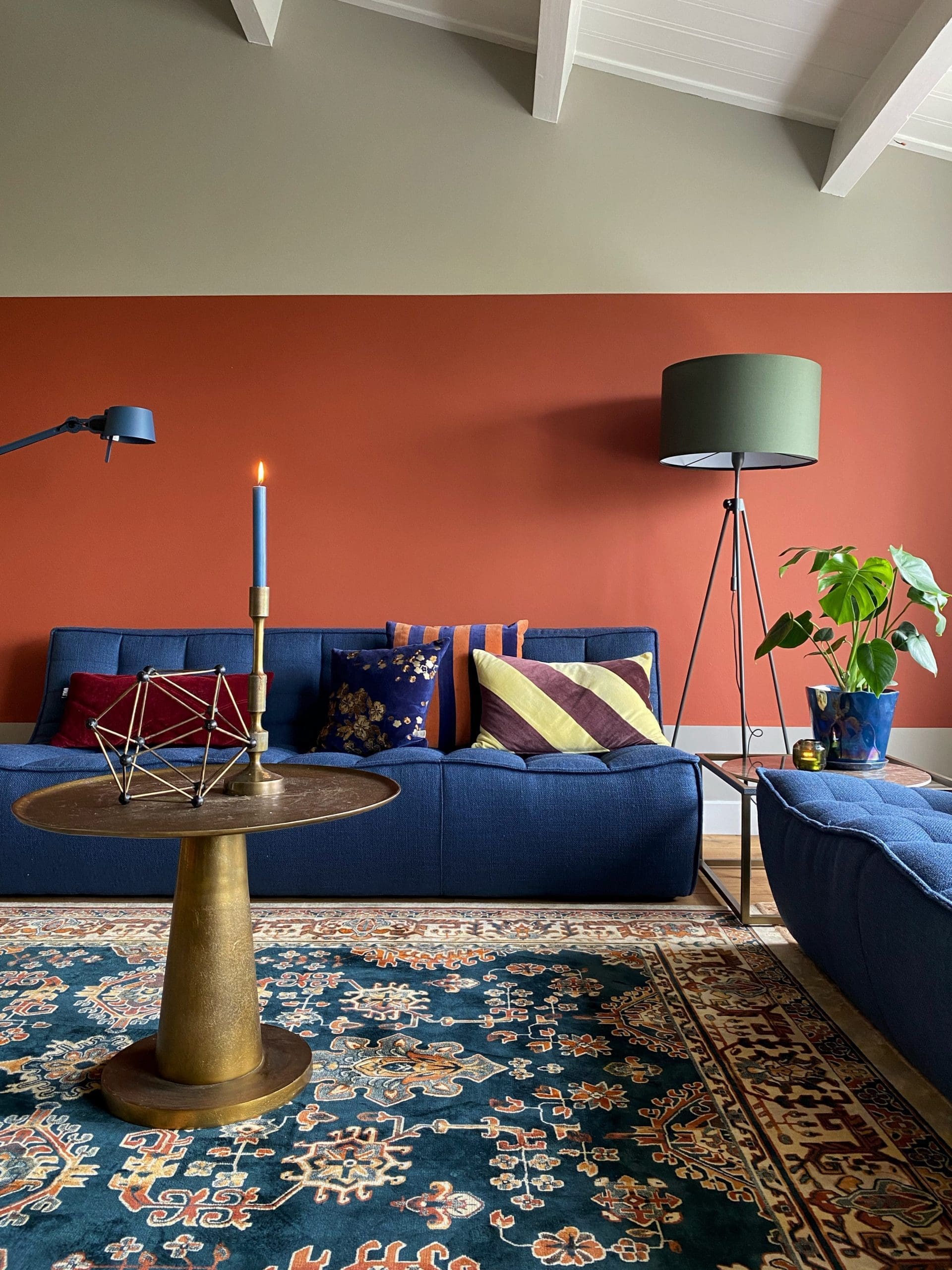 Colour Schemes to go with Blue Sofa, what colours go with blue sofa