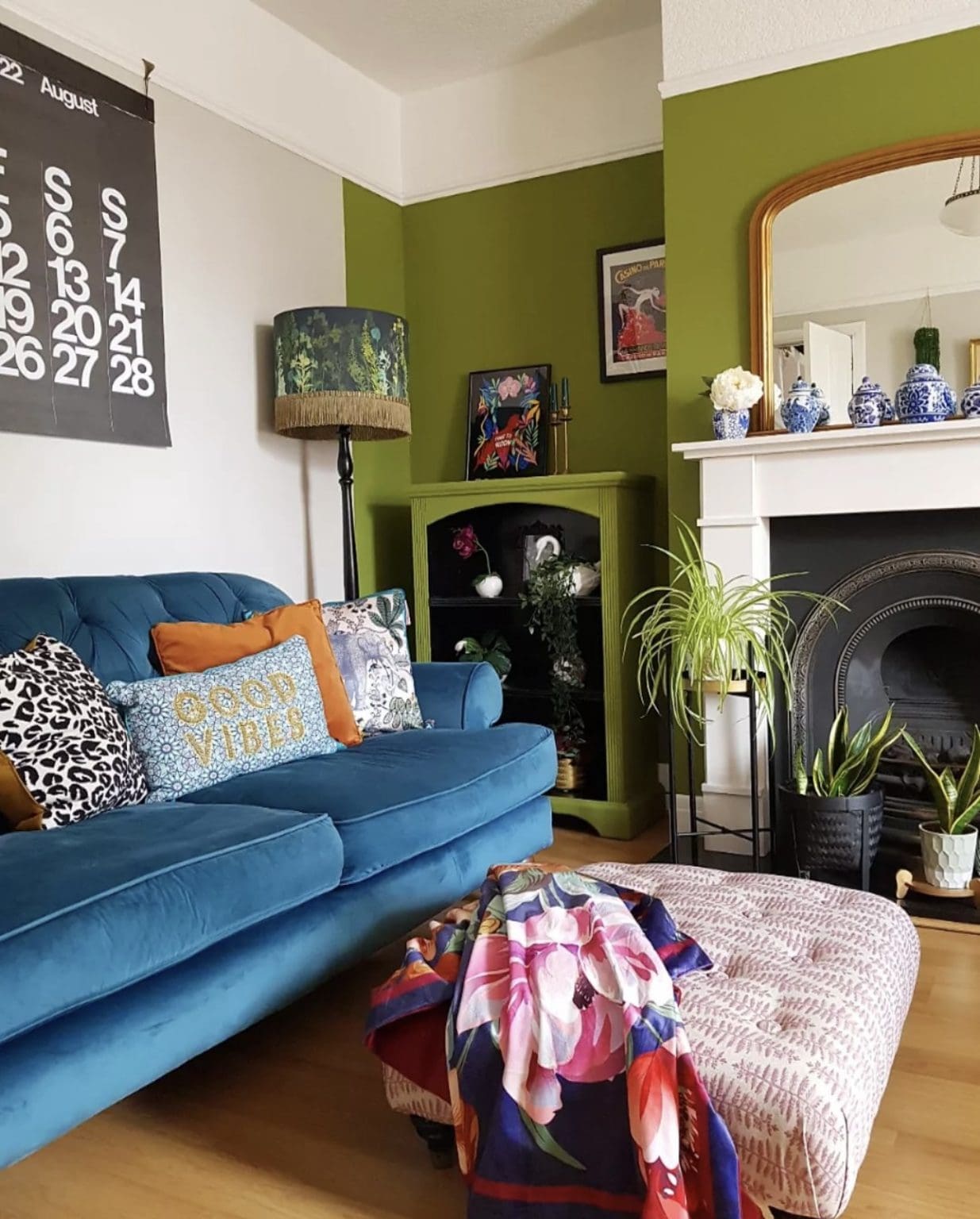 28 Colour Schemes to go with Blue Sofa