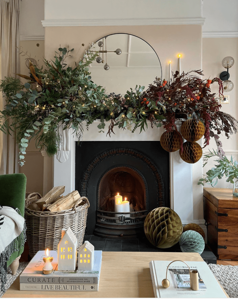 40+ Elegant Christmas Mantel Decor Ideas