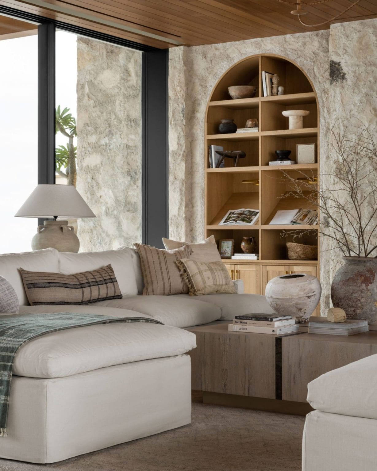 34 Elegant Studio McGee Living Room Design Ideas