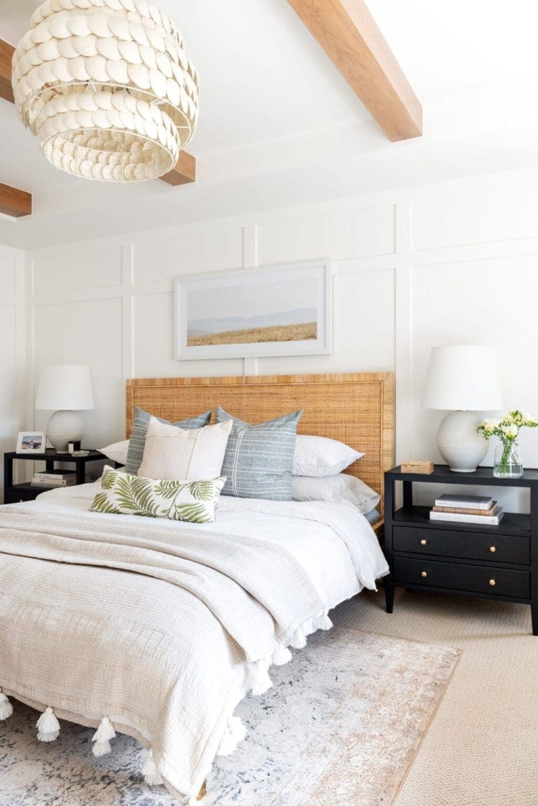 24 Soothing Coastal Bedroom Ideas For A Lush Escape