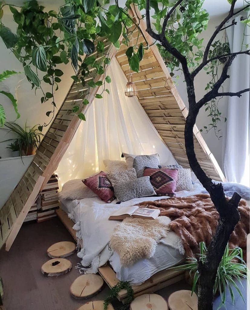 22 Best Bohemian Bedroom Ideas to Inspire You