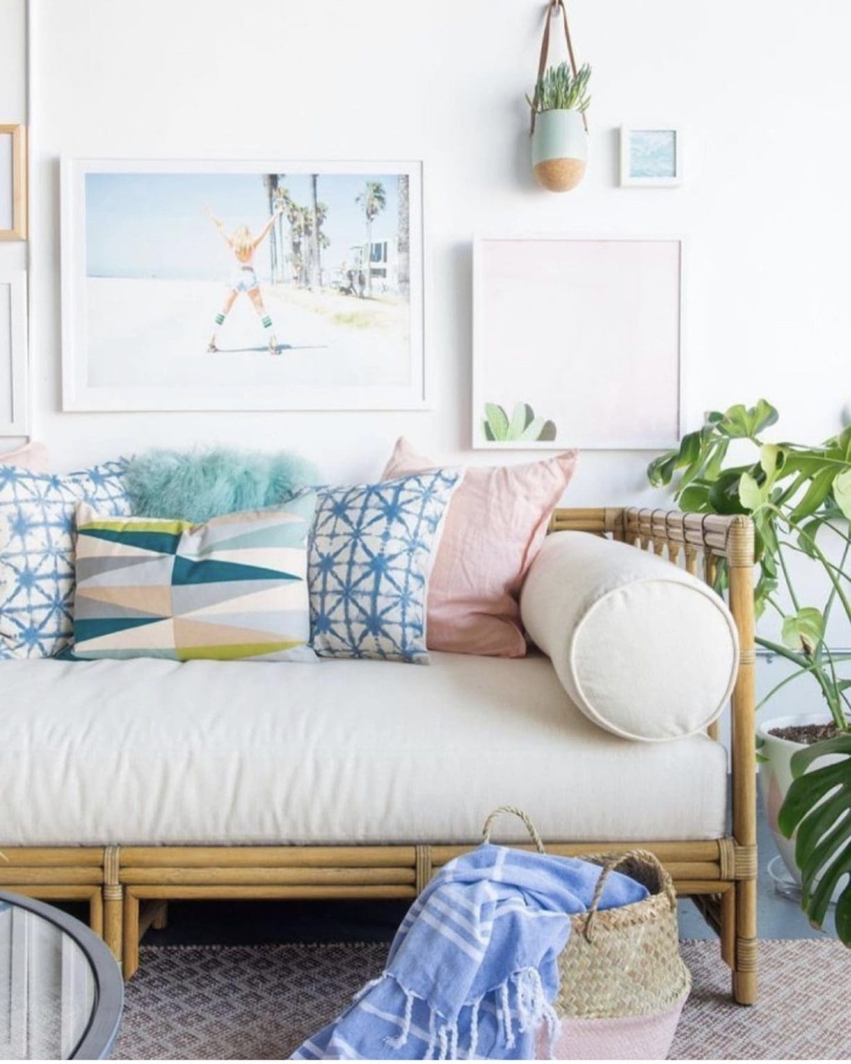34 Dreamy Coastal Living Room Ideas That Feel Like a Vacation