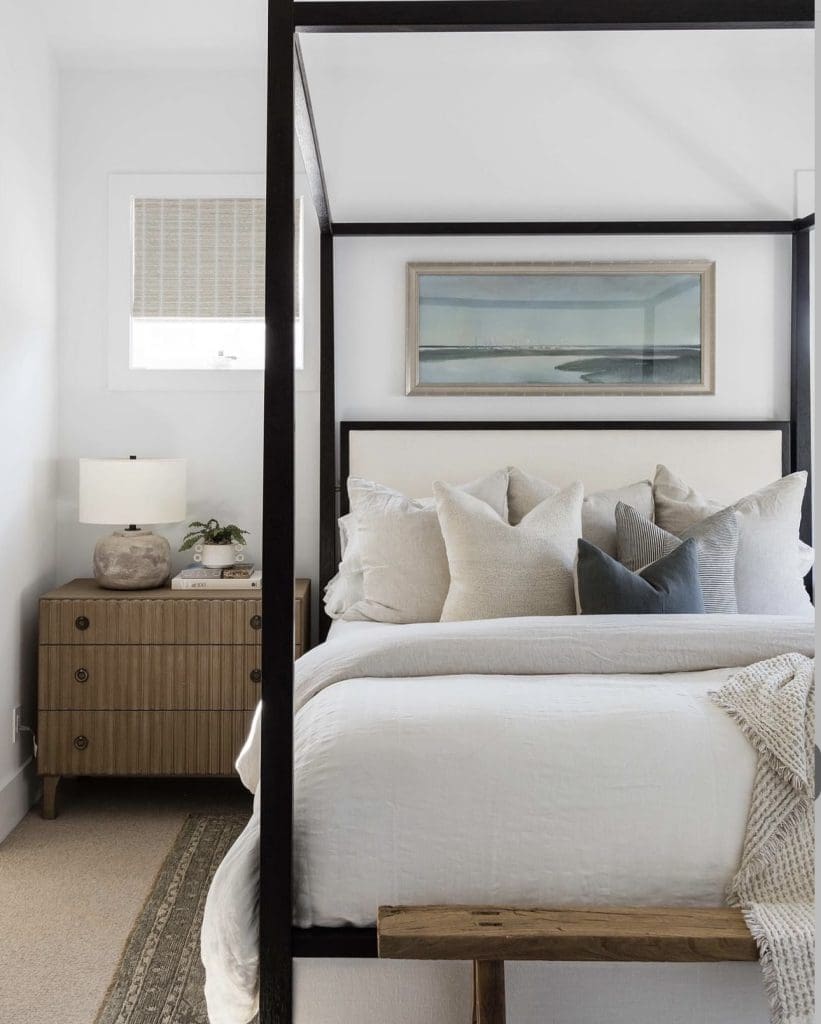 29 Soothing Coastal Bedroom Ideas For A Lush Escape
