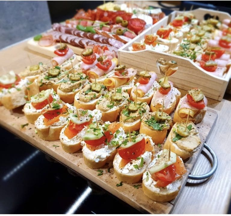 24 Best Graduation Party Food Ideas For Every Palate