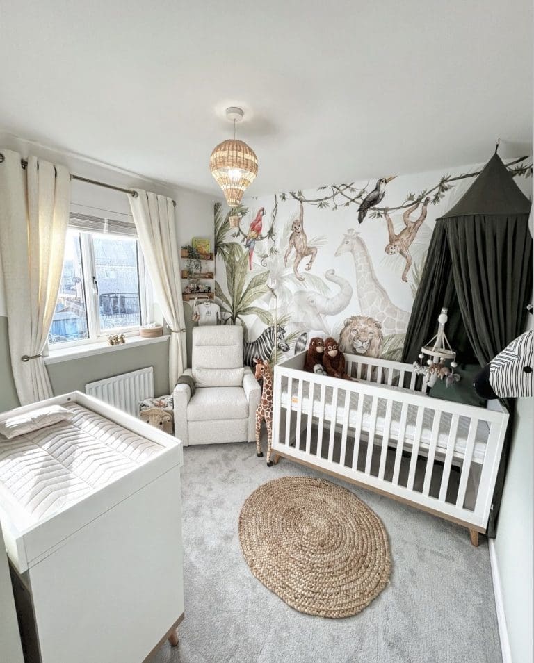 24 Super Cool Safari Nursery Decor