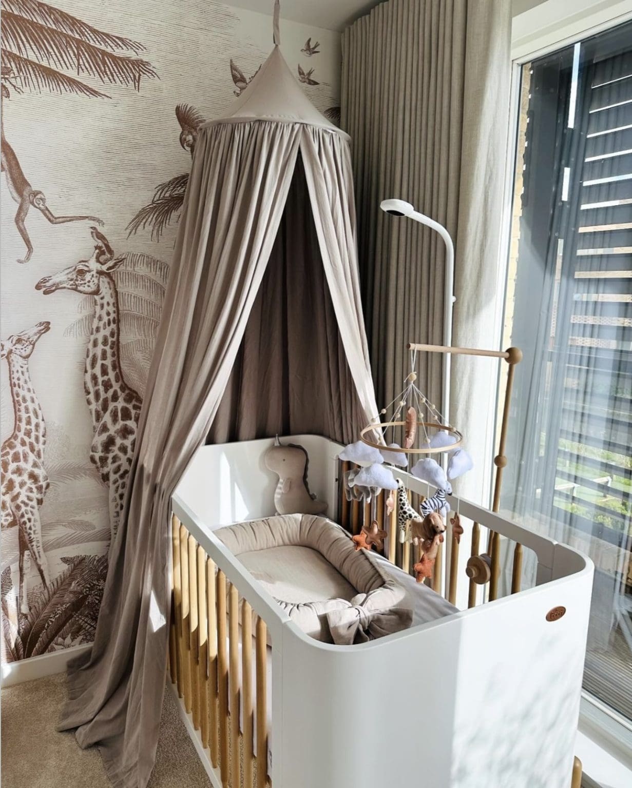 24 Super Cool Safari Nursery Decor