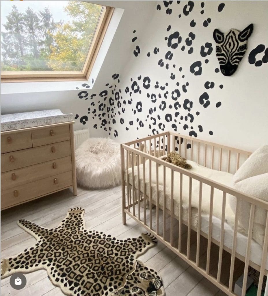 24 Super Cool Safari Nursery Decor