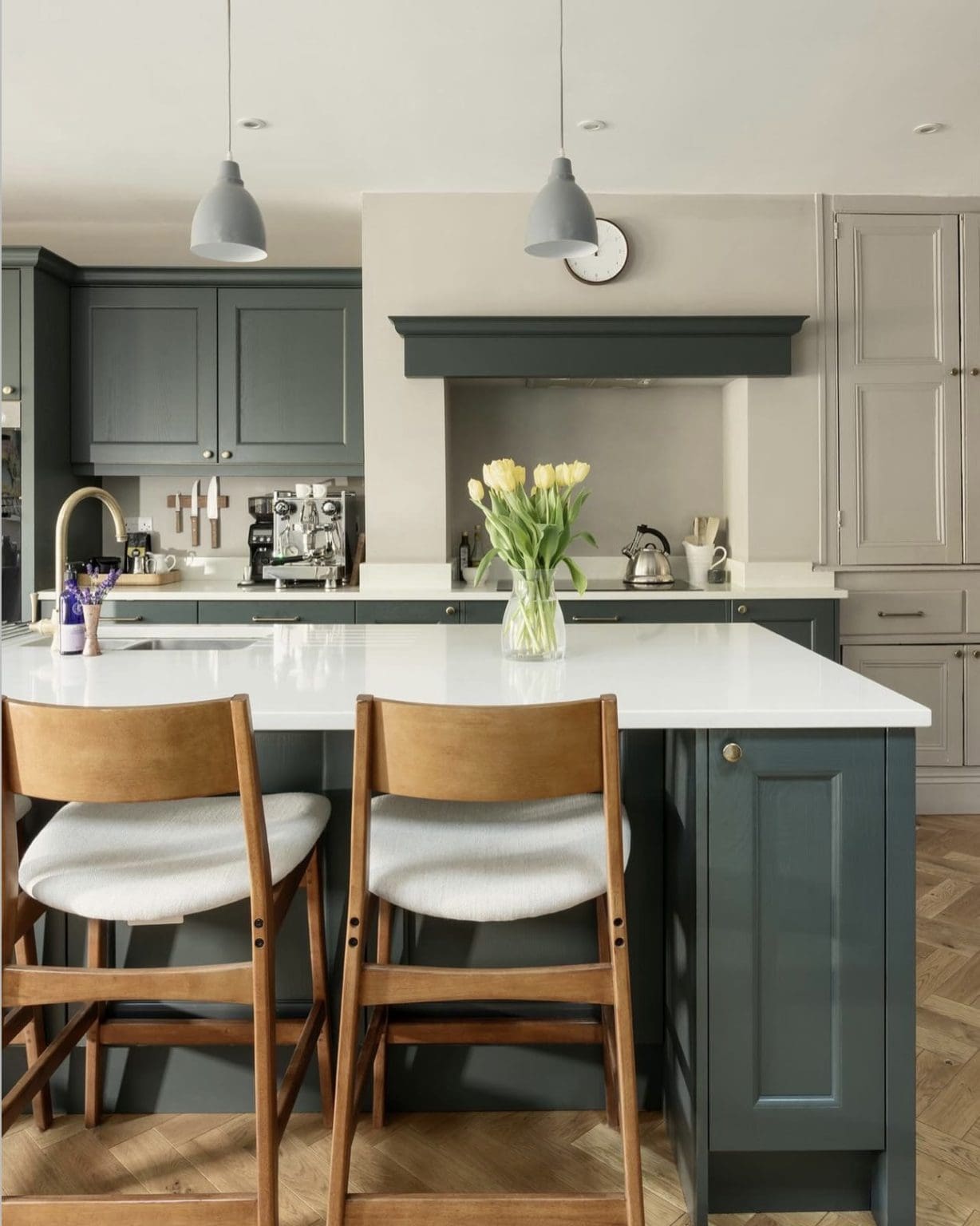 34 Best Dark Green Kitchen Ideas to Inspire You