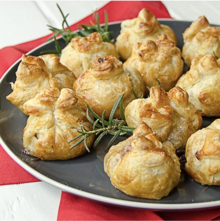 27 Easy and Delicious Pool Party Food Ideas
