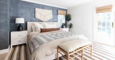 29 Soothing Coastal Bedroom Ideas For A Lush Escape