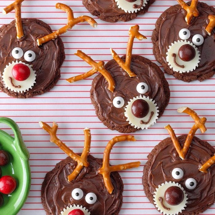 Chocolate Reindeer Cookies EXPS HCCBZ18 41535 B04 23 5b 5 Christmas Cookie Recipes