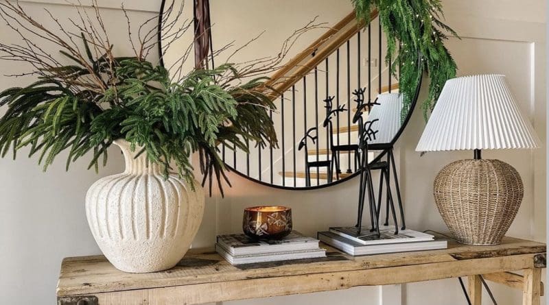 Christmas Entryway Decor Ideas