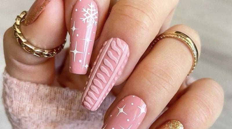 Pink Christmas Nail Ideas