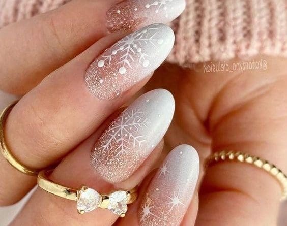 White Christmas Nail Ideas