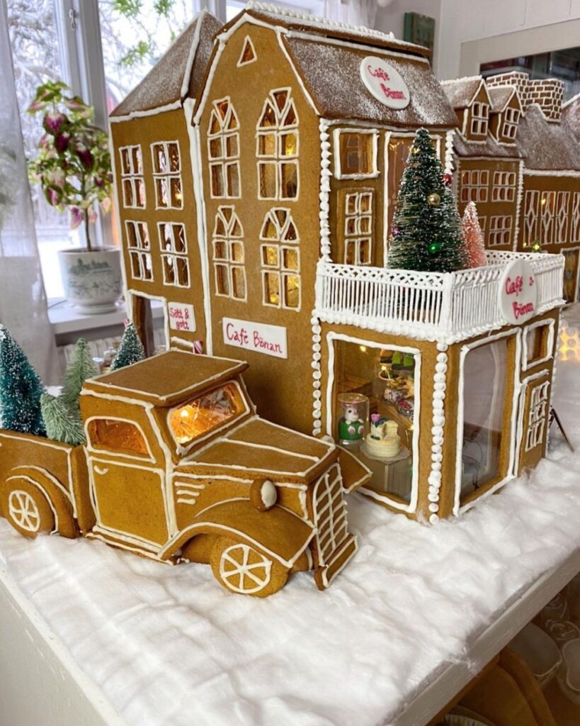 29 Creative Gingerbread House Decorating Ideas to Inspire You