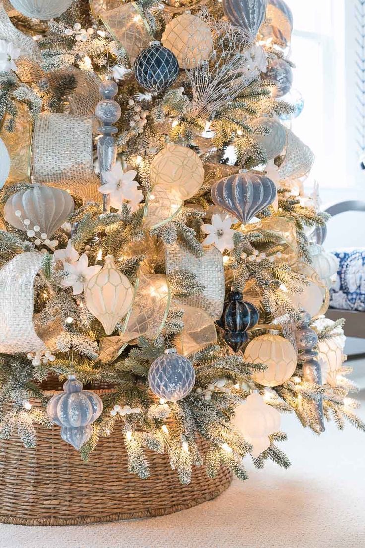 20 Best White and Blue Christmas Tree Decor Ideas 11 20 Best White and Blue Christmas Tree Decor Ideas Blue and White christmas treesIMG 9871 White and Blue Christmas Tree