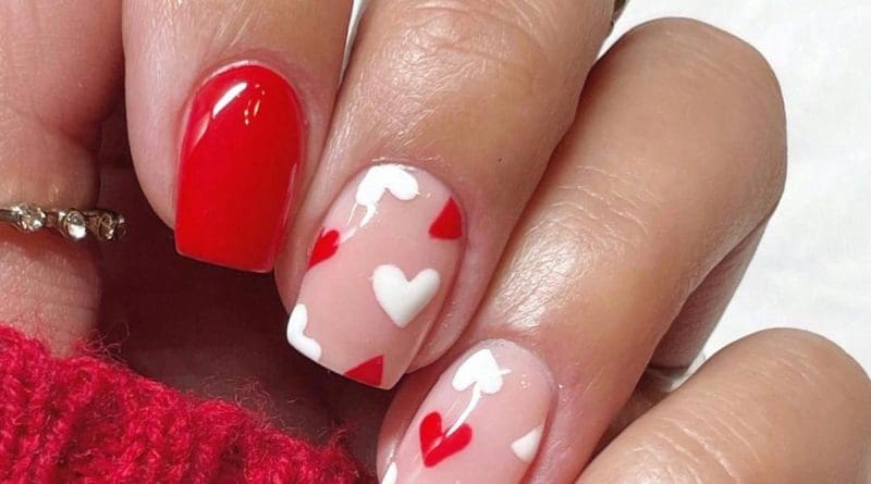 Short Valentine's Day Nail Ideas