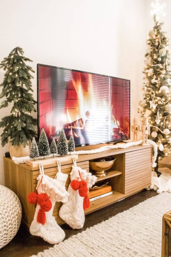 apartment christmas decor ideasIMG 9672 Christmas Apartment Decor Ideas