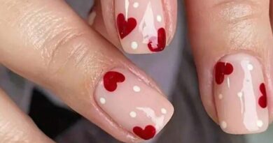 Valentine’s Day Nail Ideas