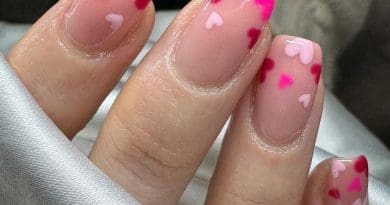 Trendy Pink Valentine's Day Nail Ideas