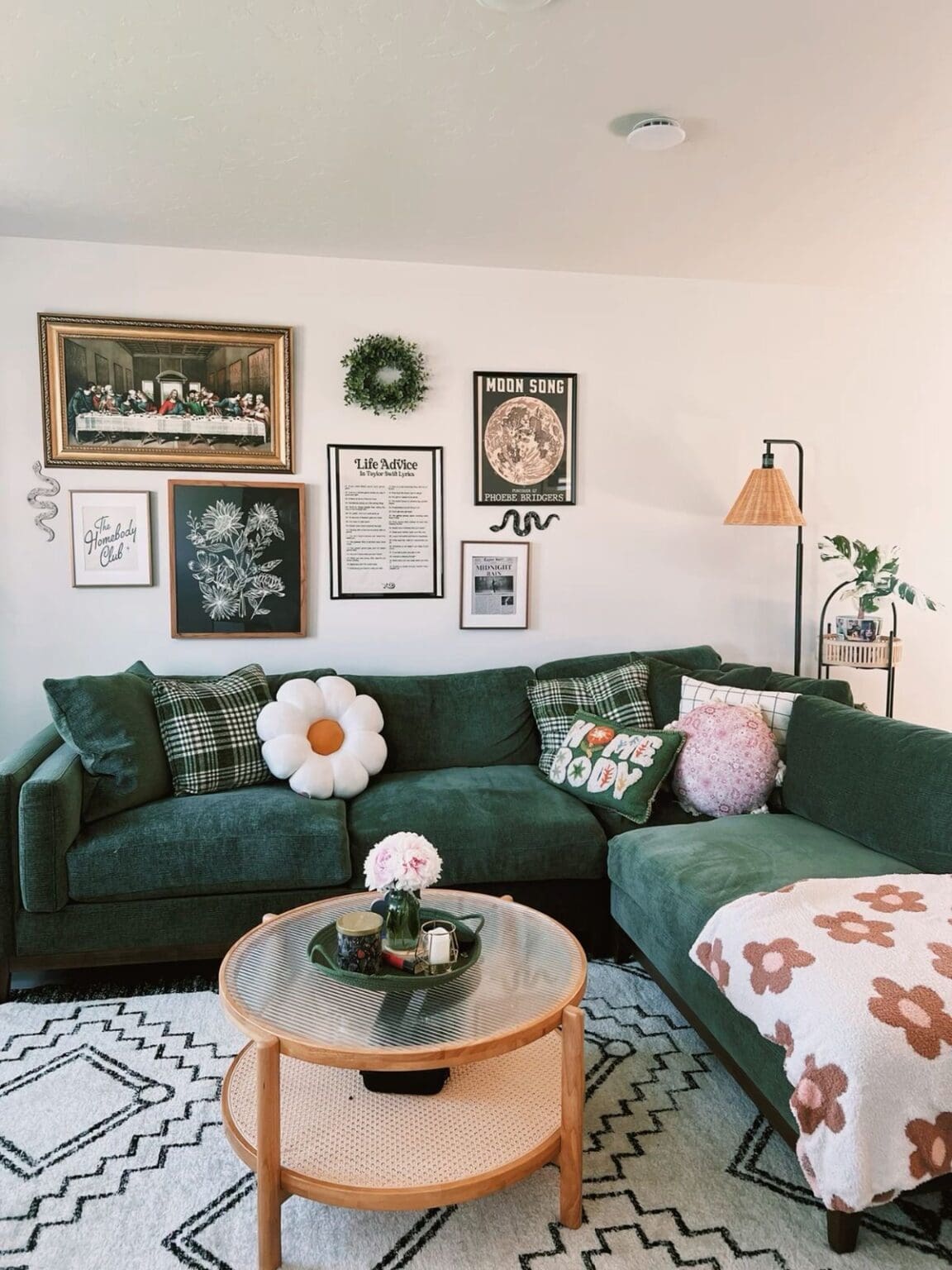30 Stunning Green Sofa Living Room Ideas You'll Love