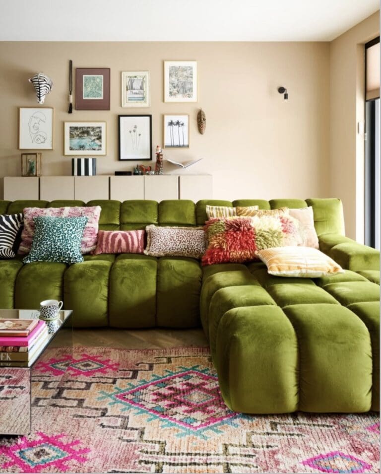 30 Stunning Green Sofa Living Room Ideas You'll Love