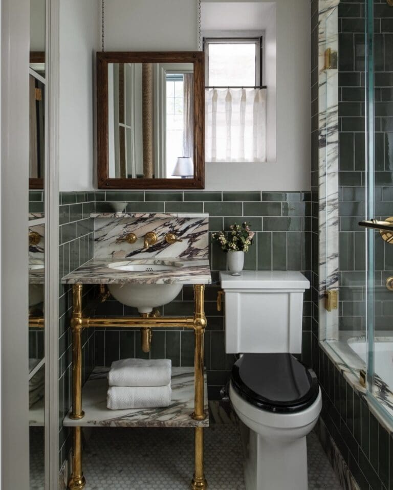 29 Genius Small Apartment Bathroom Ideas You'll Love - Small Bathroom Renovation Ideas In An Apartment