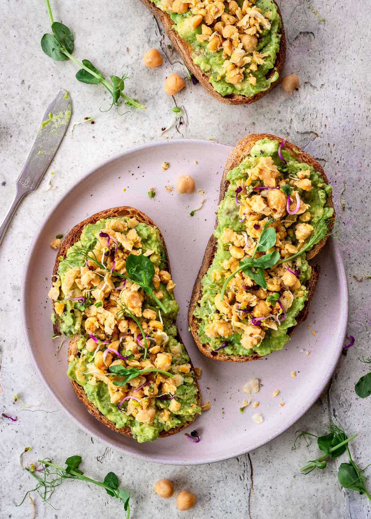 vegan avocado toast 34 Low-Calorie Breakfast Ideas