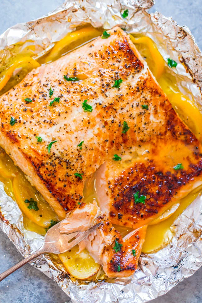 30 Mouth-Watering Easter Dinner Ideas to Impress Everyone 66 30 Mouth-Watering Easter Dinner Ideas to Impress Everyone garlicsalmon 8 g Easter Dinner Ideas