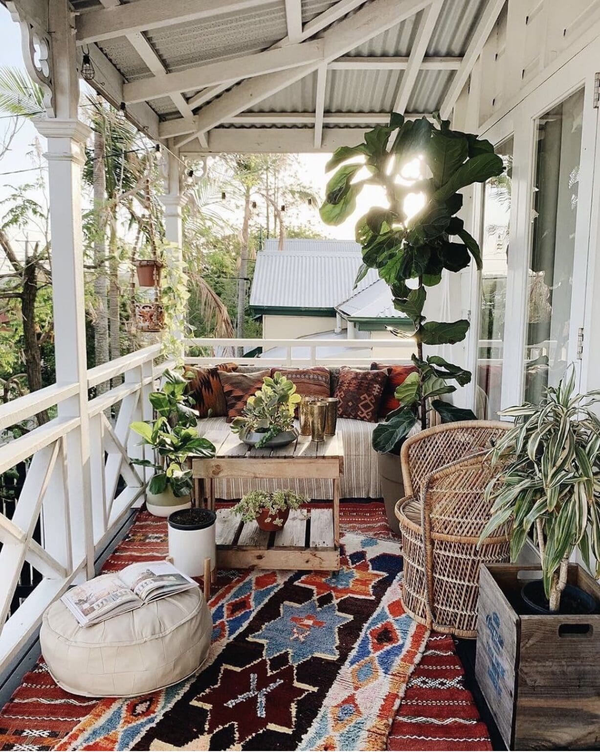 24 Stunning Bohemian Balcony Decor Ideas for All Seasons