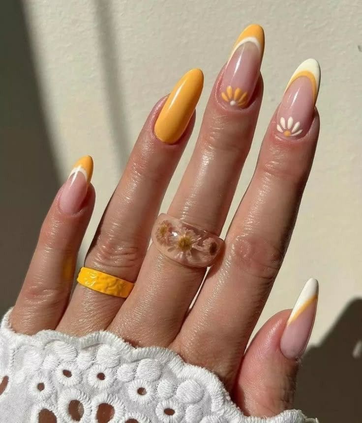 IMG 9984 Neutral Summer Nail Ideas