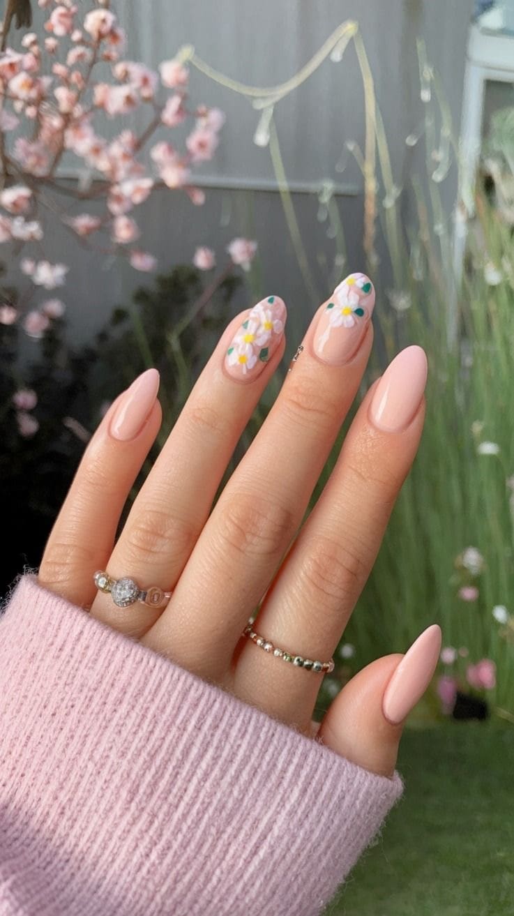 IMG 9998 Neutral Summer Nail Ideas