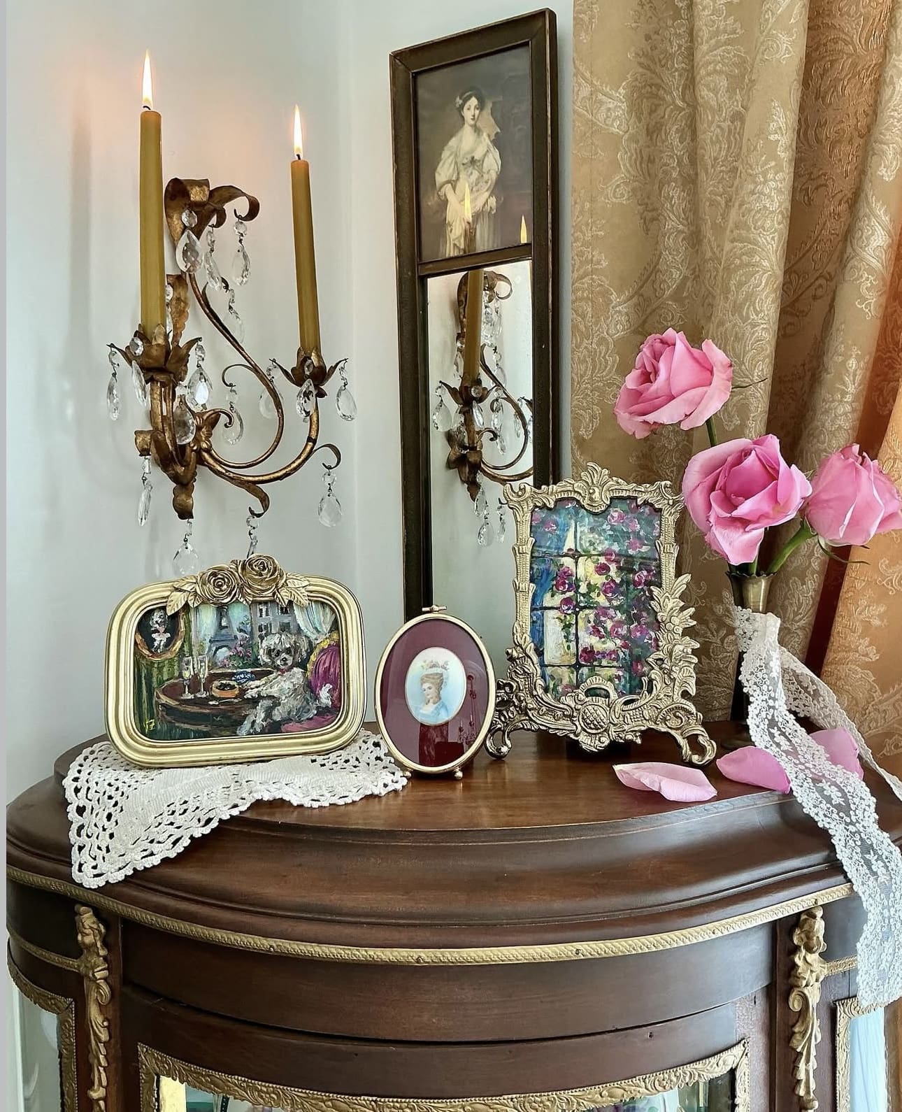 IMG 0773 How to Decorate Walls in a Shabby Chic House