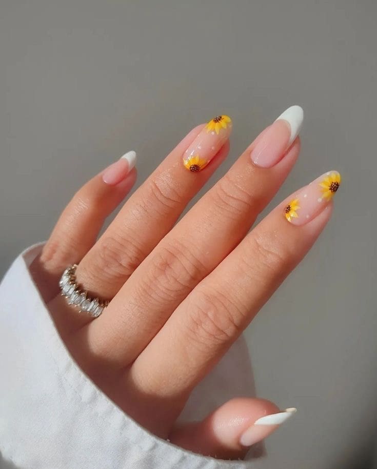 IMG 1520 Sunflower Nail Ideas