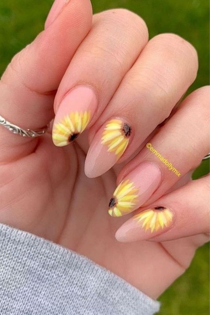 IMG 1529 Sunflower Nail Ideas