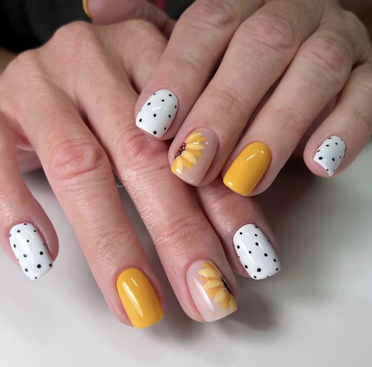 IMG 1539 Sunflower Nail Ideas