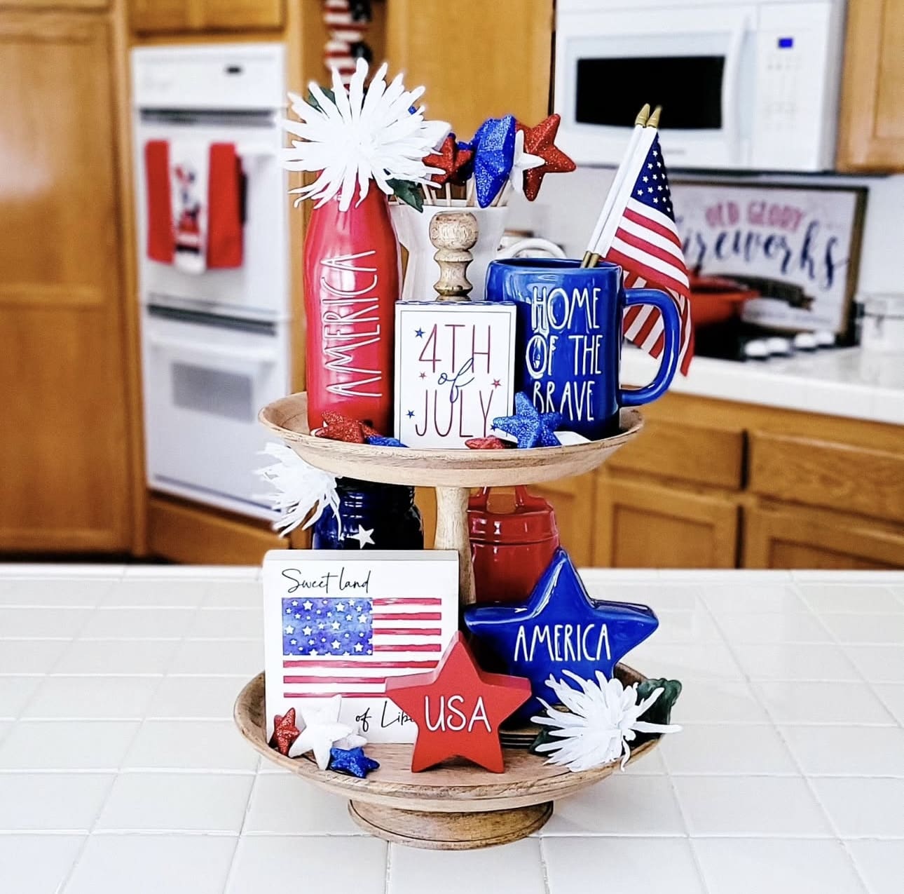 IMG 1562 Patriotic Tiered Tray Ideas
