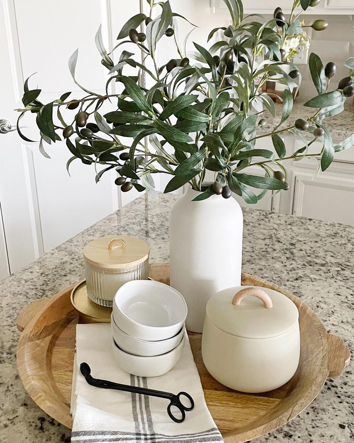 IMG 2705 Kitchen Island Centerpiece Ideas