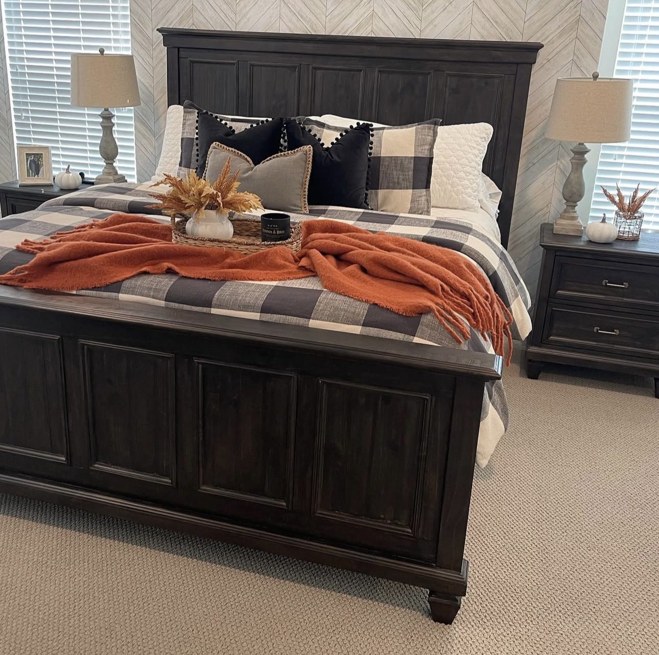 22 Cozy and Inviting Fall Bedroom Ideas You'll Love 67 22 Cozy and Inviting Fall Bedroom Ideas You'll Love IMG 4164 Fall Bedroom Ideas