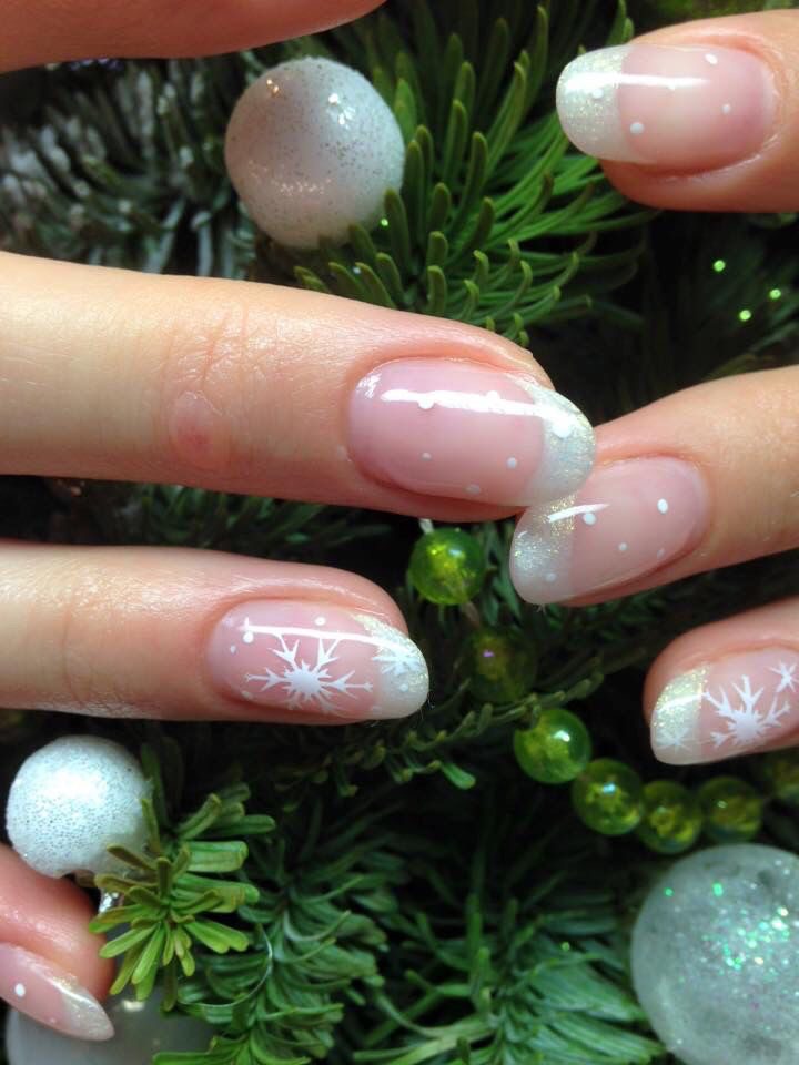 IMG 9641 1 Snowflake Nail Ideas