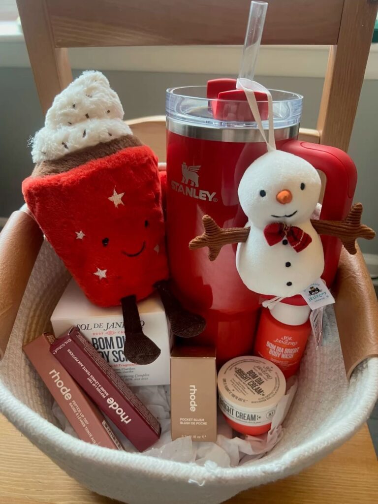 30 DIY Christmas Gift Basket Ideas That Are Perfect for Anyone