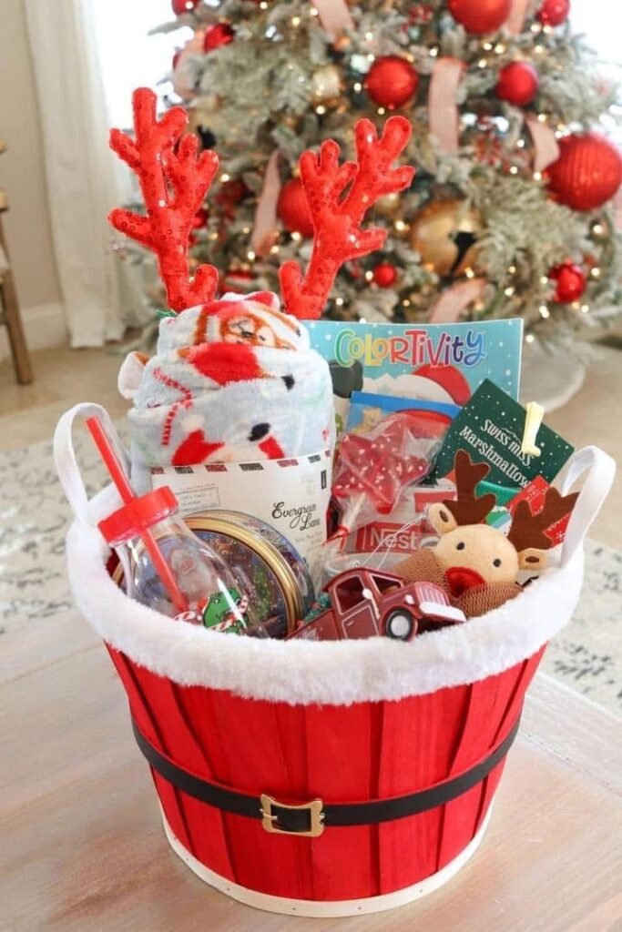 30 DIY Christmas Gift Basket Ideas That Are Perfect for Anyone