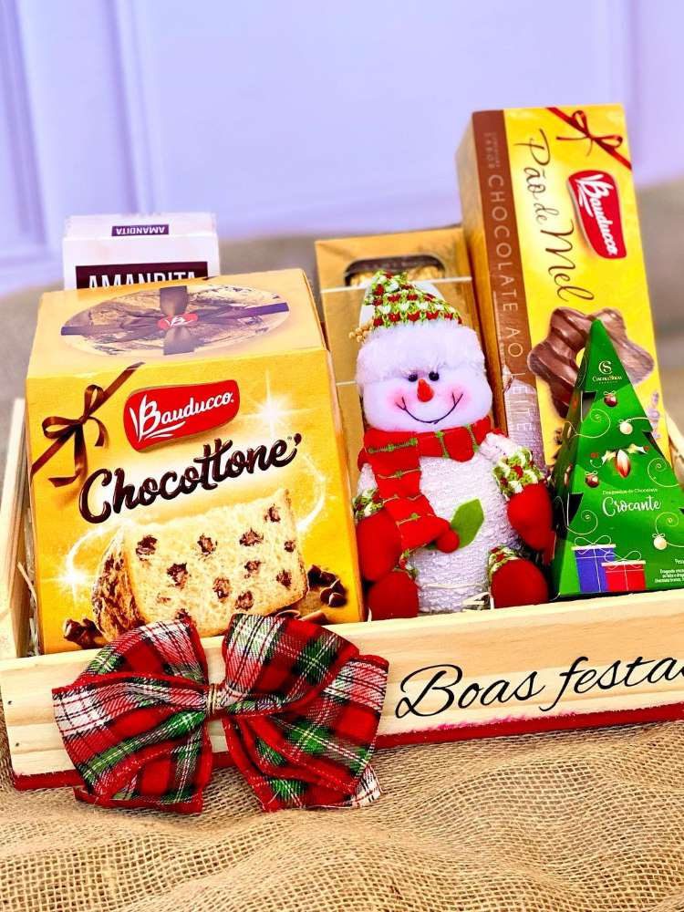 christmas gift basketsIMG 9105 Christmas Gift Basket Ideas