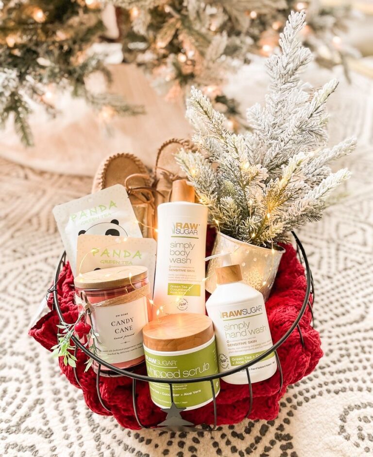 30 DIY Christmas Gift Basket Ideas That Are Perfect for Anyone