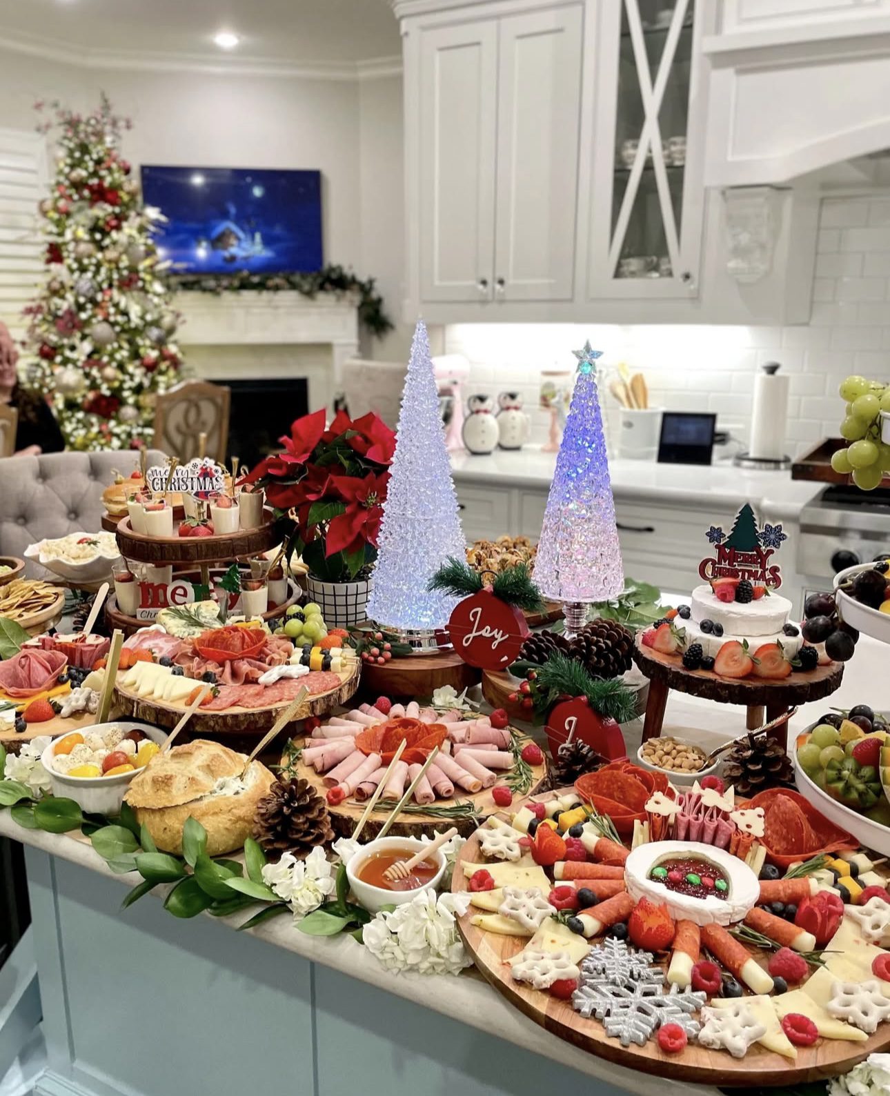 christmas grazing tableIMG 9055 Christmas Grazing Table Ideas