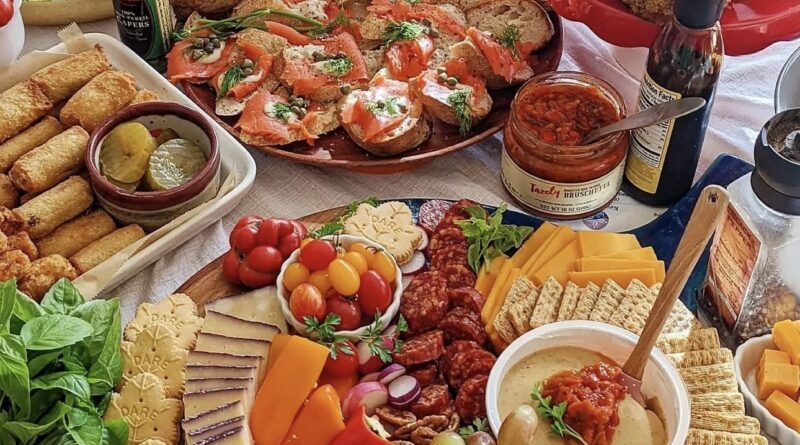 christmas grazing tableIMG 9057