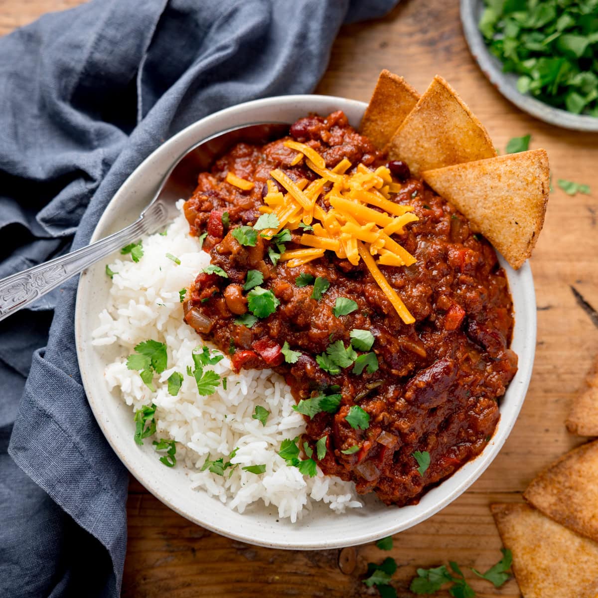 35 Insanely Good Winter Dinner Ideas to Stay Cozy 87 35 Insanely Good Winter Dinner Ideas to Stay Cozy Chilli Con Carne Square FS Winter Dinner Ideas
